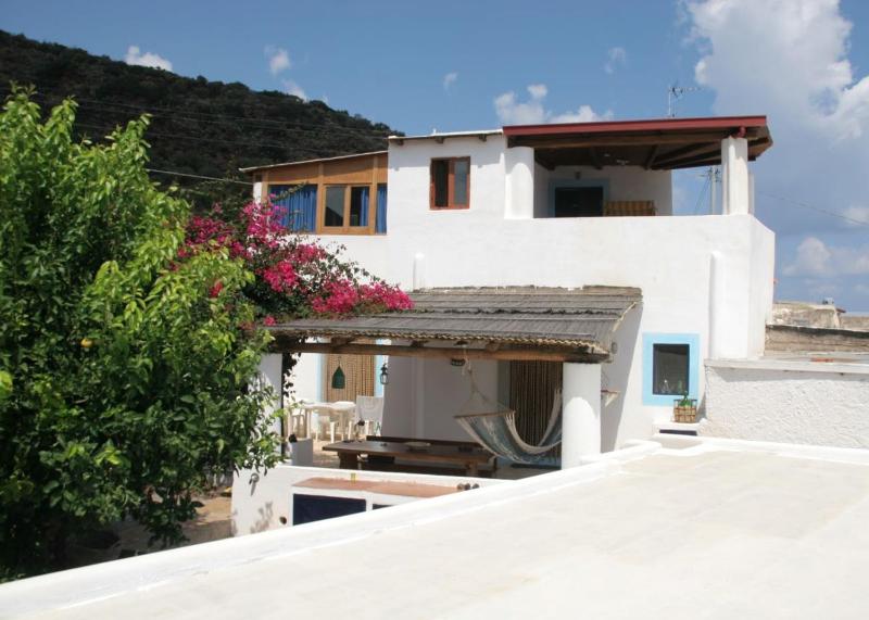 One-Bedroom House image 3