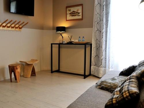 Standard Suite image 3