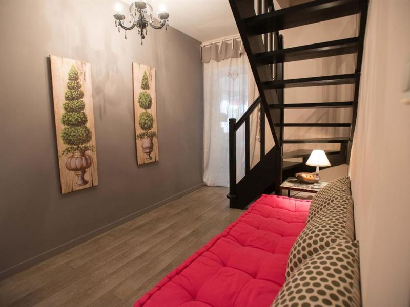 One-Bedroom Suite image 2