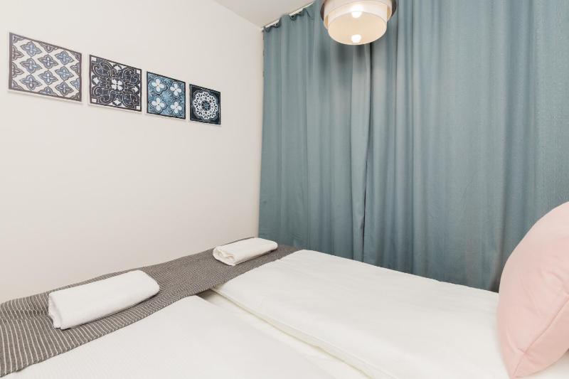 One-Bedroom Apartment image 3