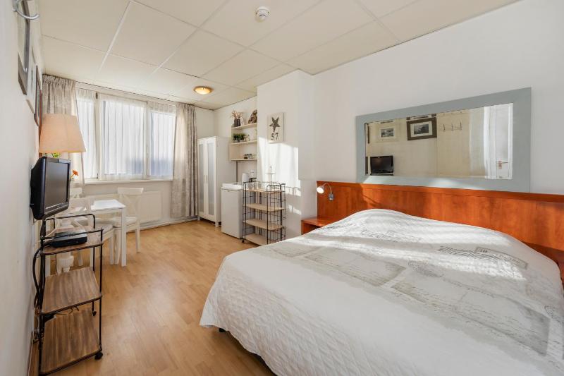 Blankebil Rooms - image 8