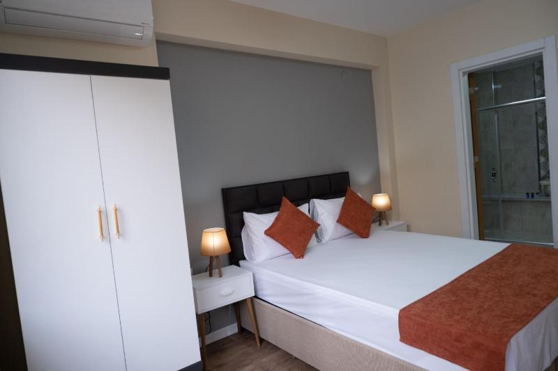 Three-Bedroom Apartment image 4