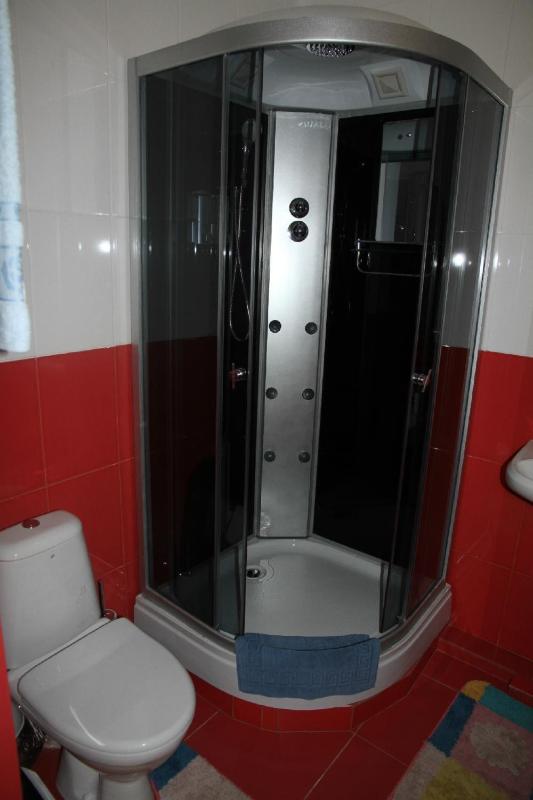 Budget Double Room image 3