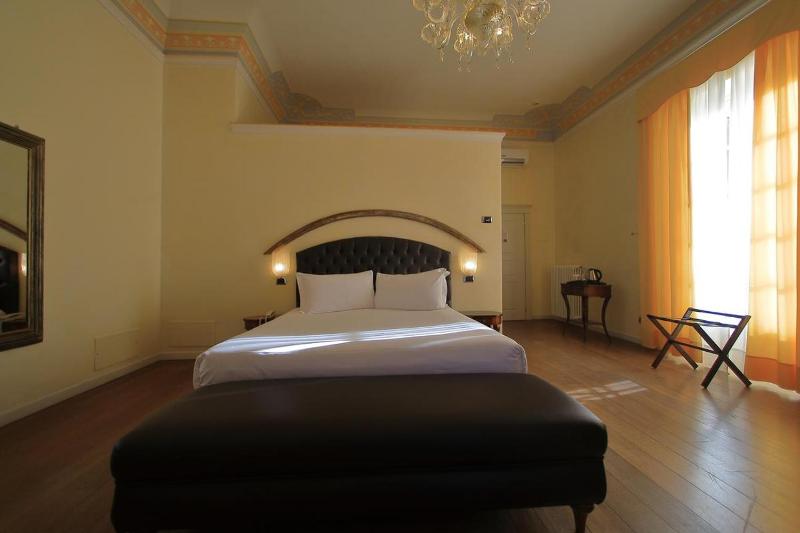 Junior Suite image 1