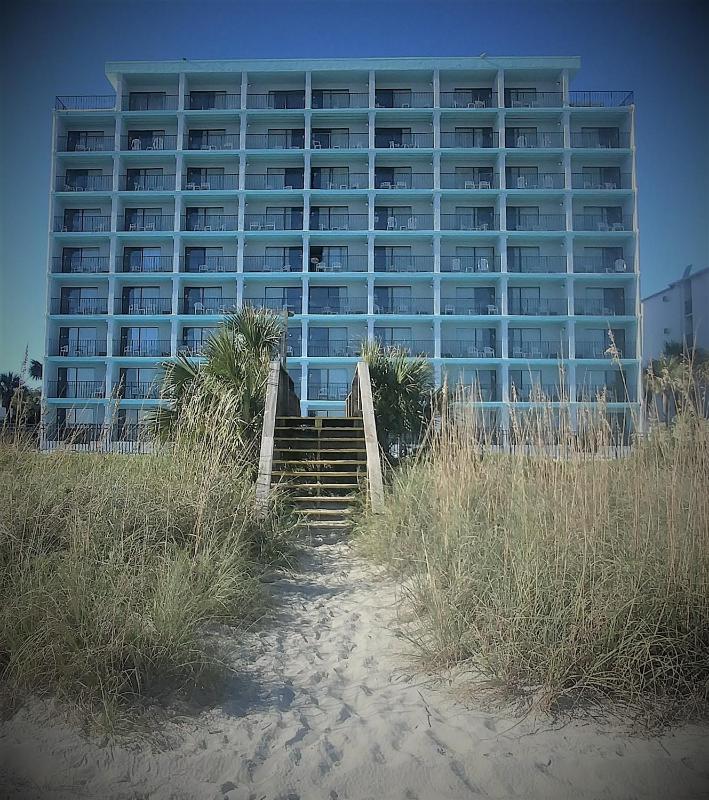 Tropical Seas Hotel - image 27
