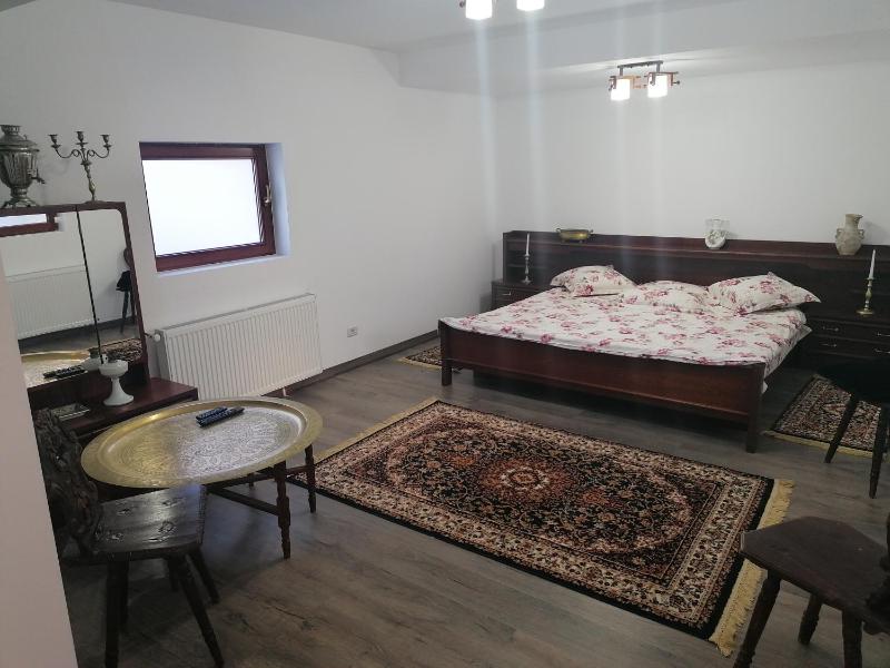Deluxe Double Room image 3