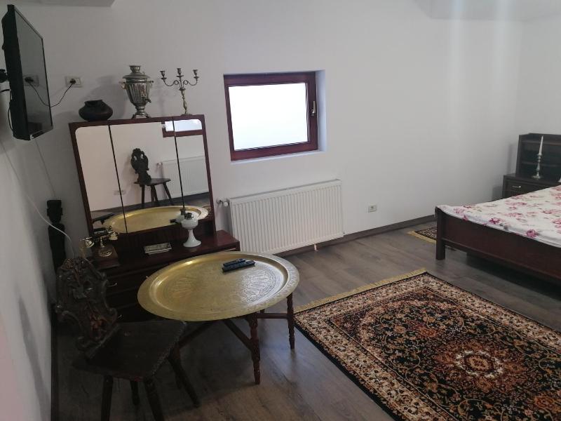 Deluxe Double Room image 2