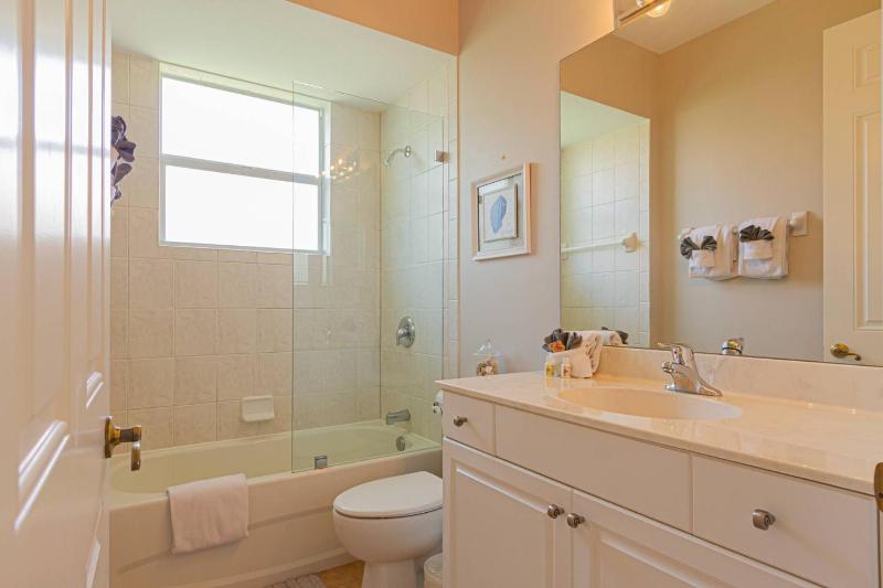 Briarwood- Tivoli Dr - image 16