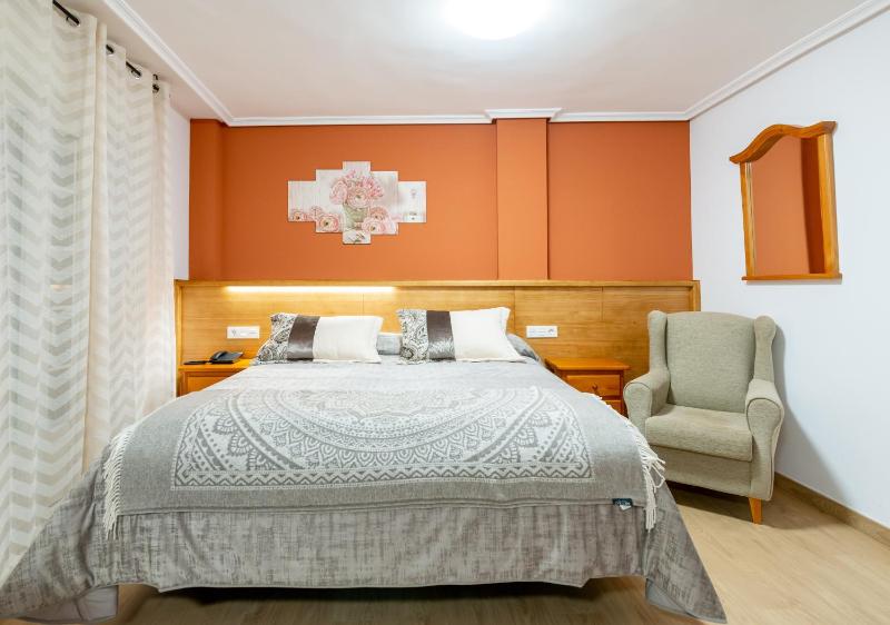 Double or Twin Room image 1