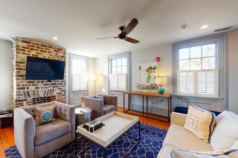 One-Bedroom Apartment image 1
