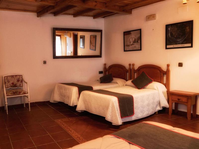 Quadruple Room image 1