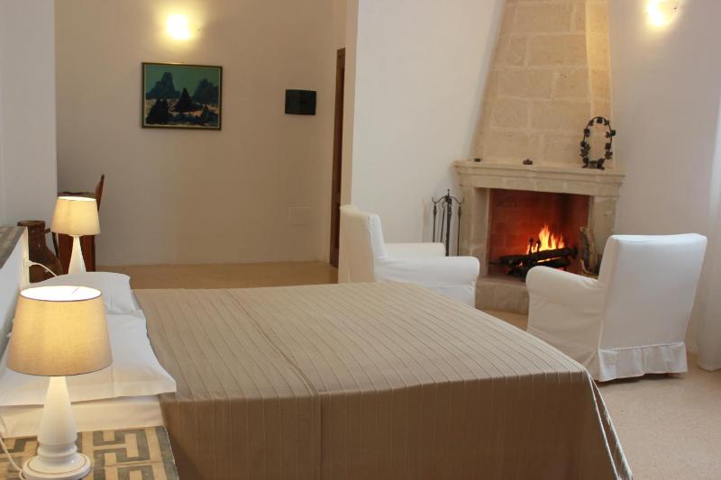 Double Room image 2