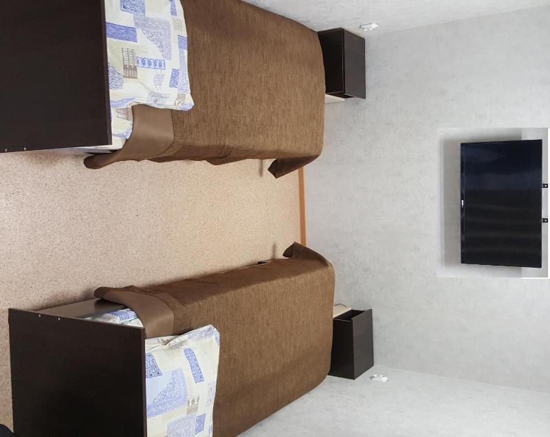 Small Twin Room image 3