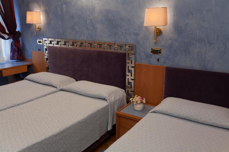 Triple Room image 3