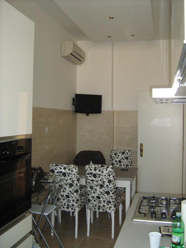 Double Room image 3