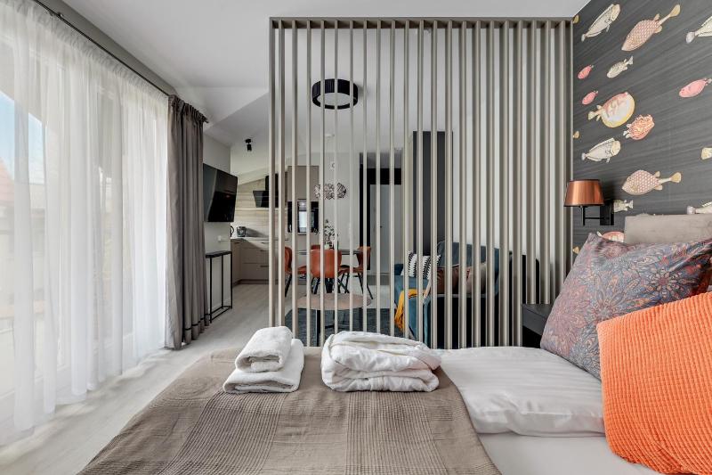 Monte Carlo Luxury Suites with Parking by Lion Apartments Sopot - image 8