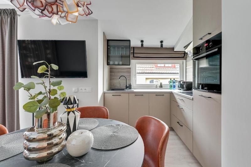 Monte Carlo Luxury Suites with Parking by Lion Apartments Sopot - image 15
