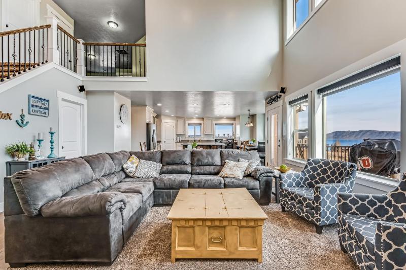 Eight Bedroom House image 1