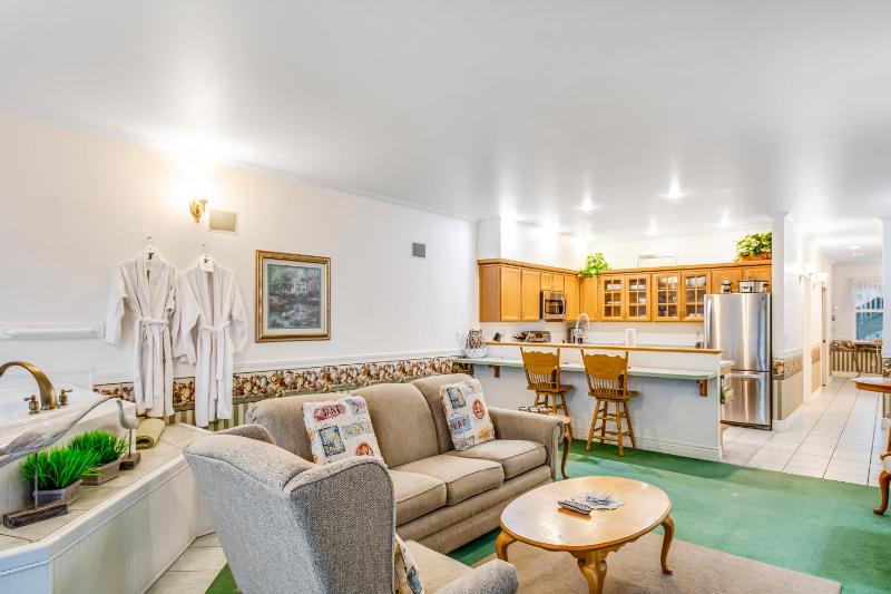One Bedroom Apartment image 2