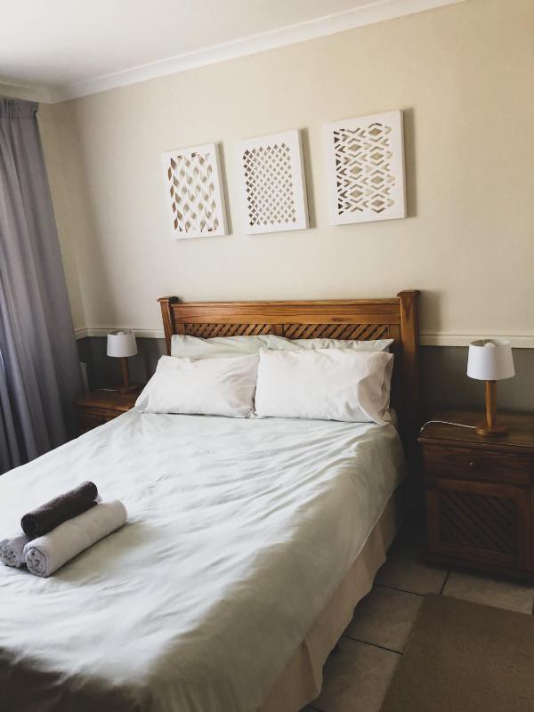 Superior Queen Room image 3