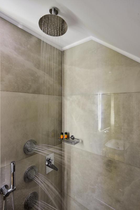 Elia Portou Luxury Residence - image 4