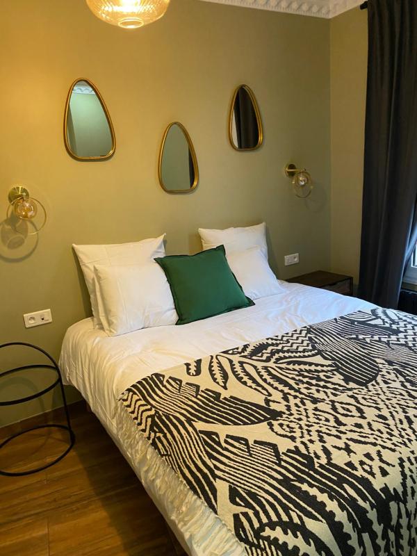 Standard Double Room image 3