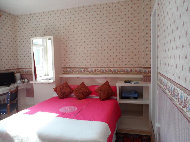 Galway Guest House - image 19