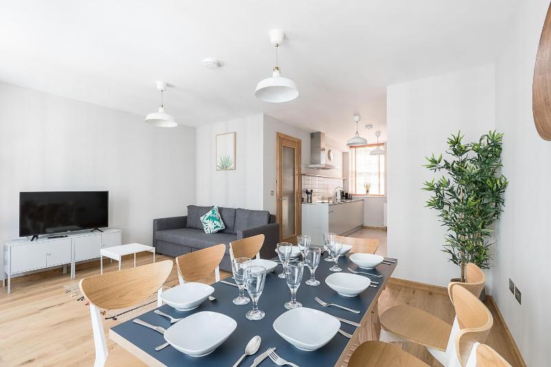 Three-Bedroom Apartment image 3
