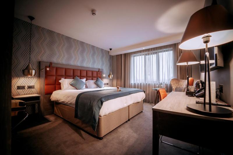 Double Room with Extra Bed image 4