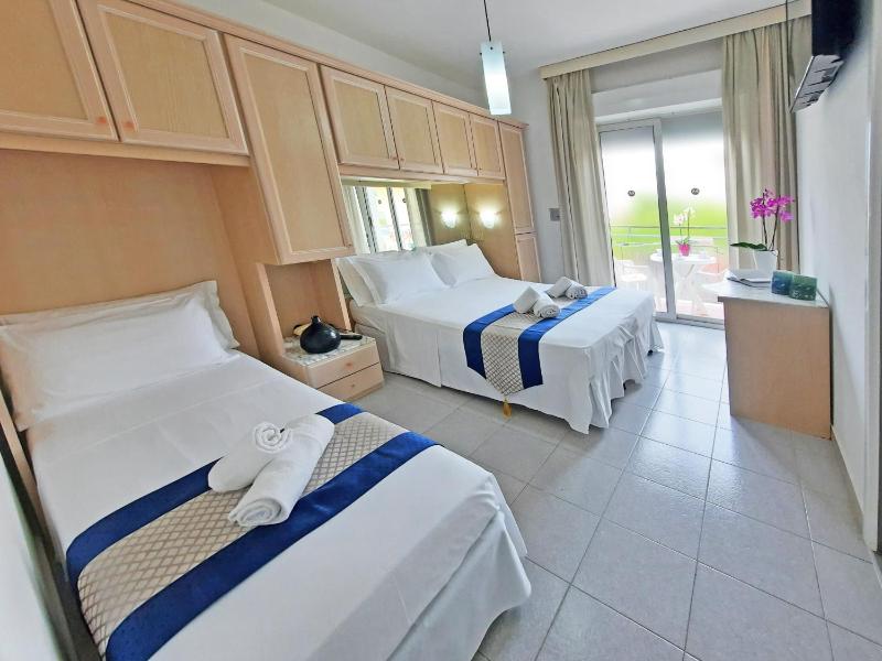 Triple Room image 1