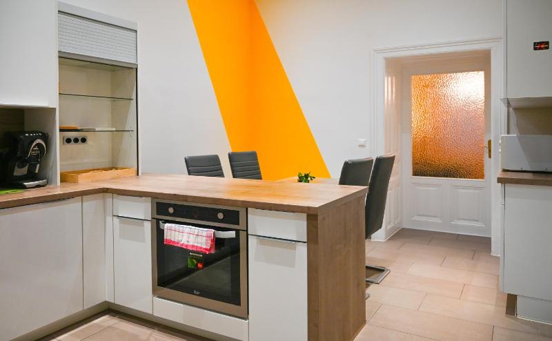 Modern Apartment Wiener Stadthalle - image 5