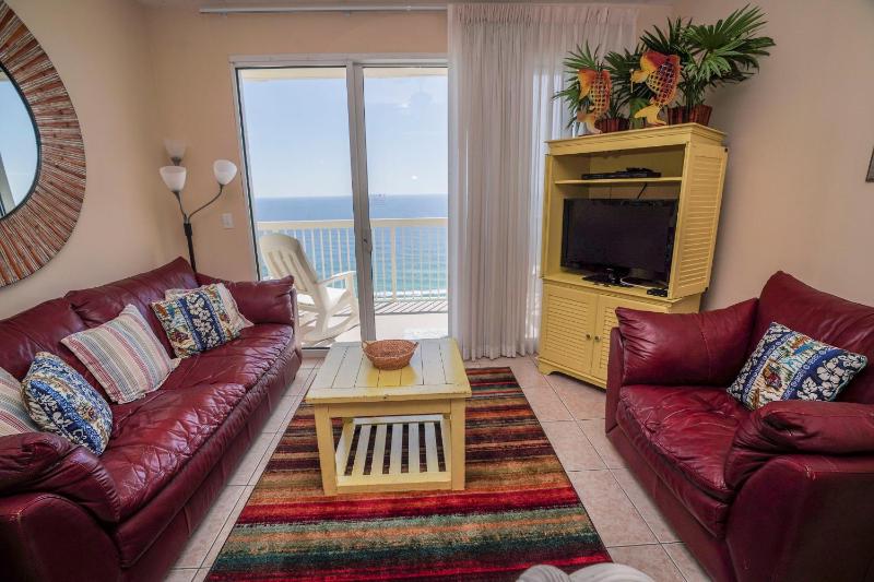 Two-Bedroom Apartment with Sea View - 2105 image 3