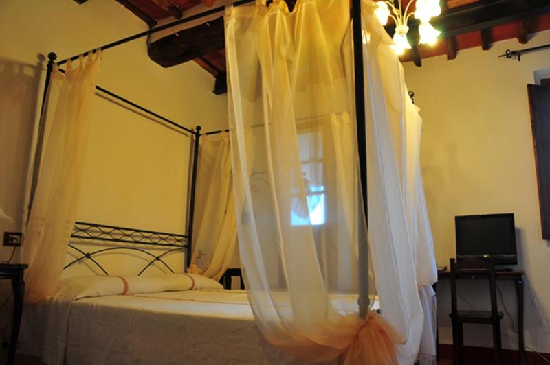 Suite with Balcony image 2