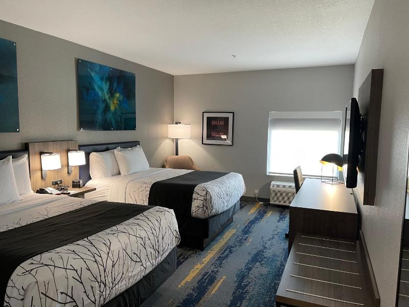 La Quinta Inn & Suites by Wyndham Dallas/Fairpark - image 5
