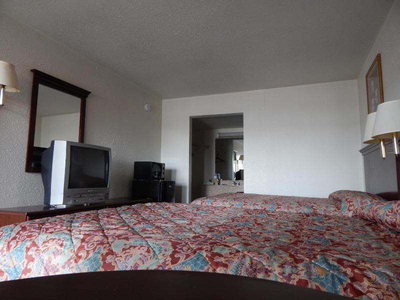 Double Room - Disability Access - Smoking image 1