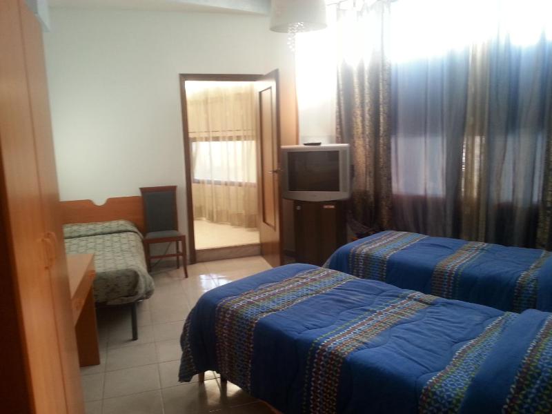 Triple Room image 2