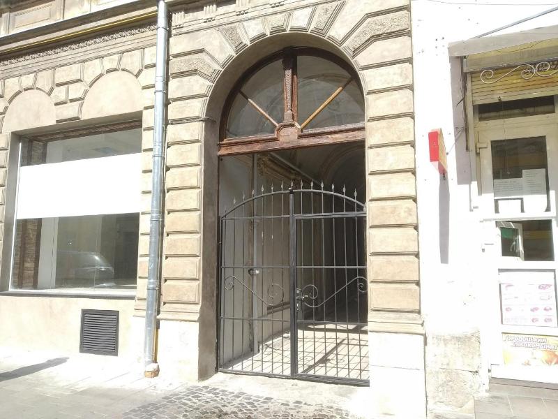 Family Stay in Lviv (2 Rooms + Kitchen) - image 7