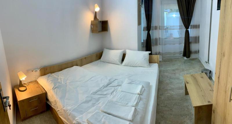 Deluxe Double Room image 1