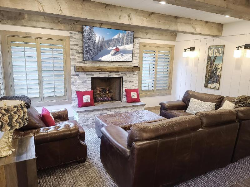 Three-Bedroom Apartment image 1