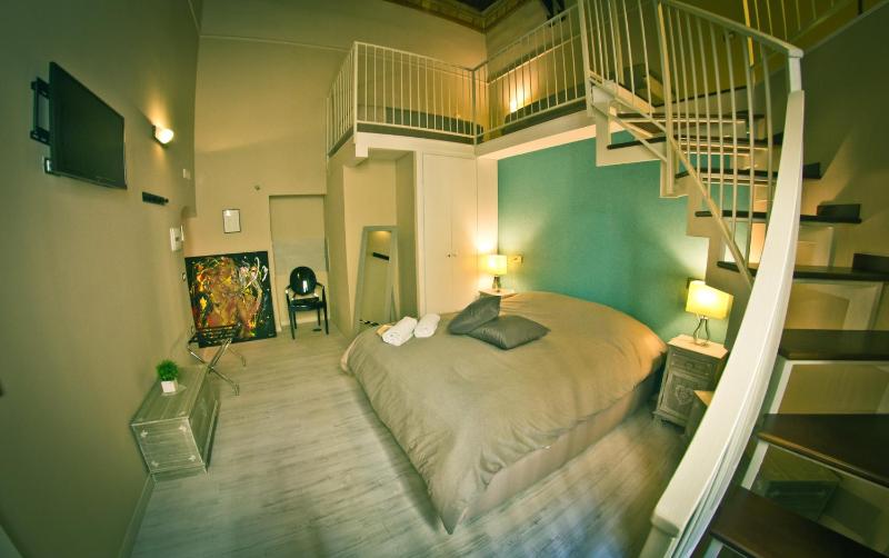 Quadruple Room - Split Level image 3