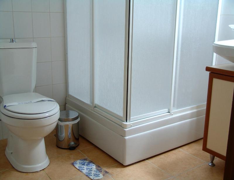 Double Room image 4