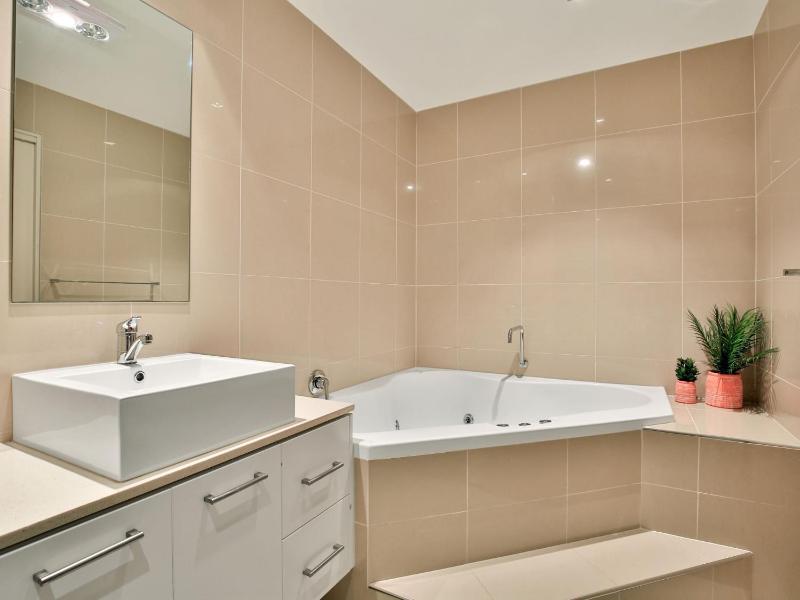 Solymar I Adjacent to Beach I Pet Friendly - image 7