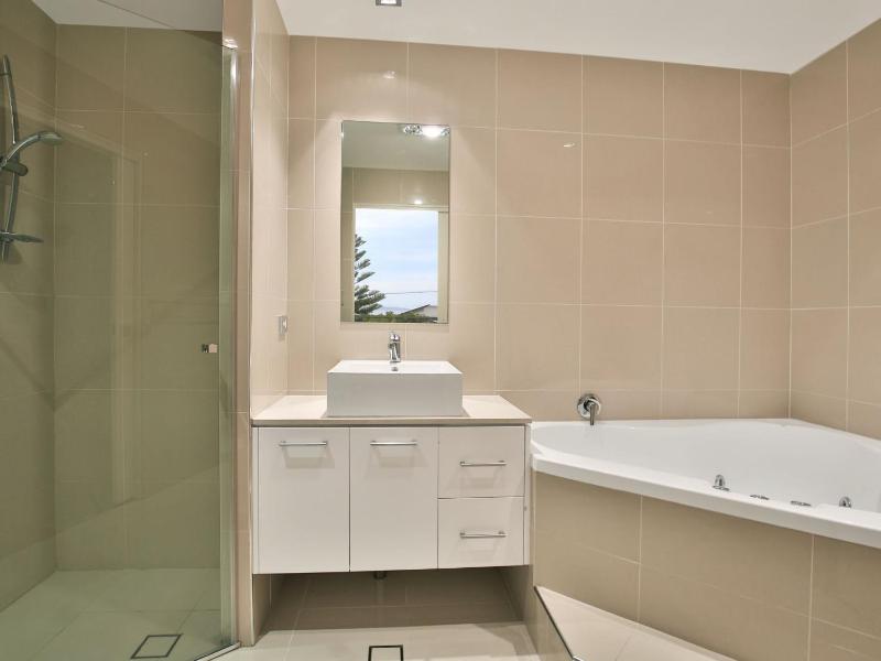 Solymar I Adjacent to Beach I Pet Friendly - image 13