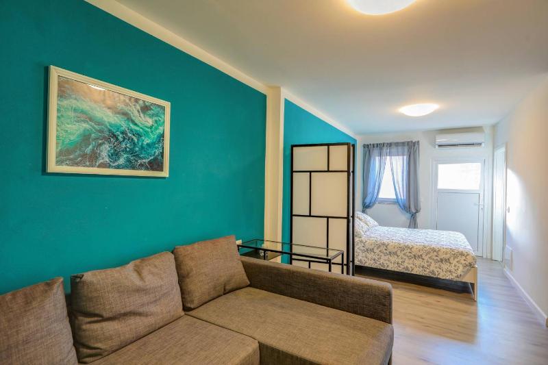 Quadruple Room with Private Bathroom image 2