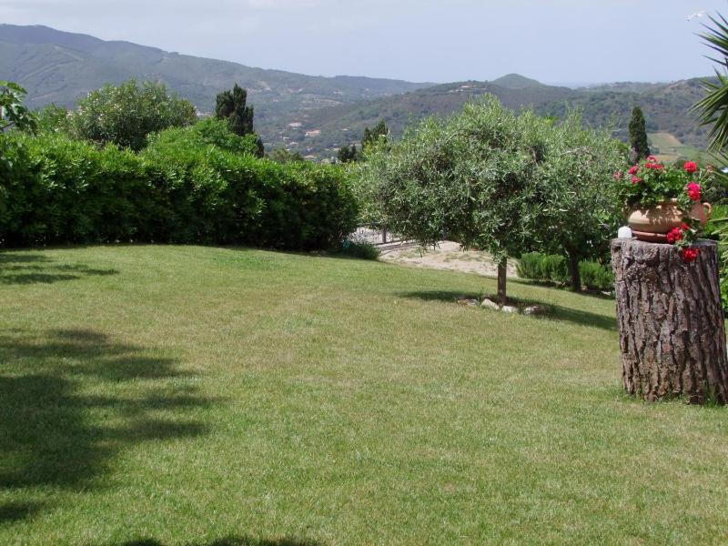 Apartment in villa 2 to 4 persons with large garden stella - image 5