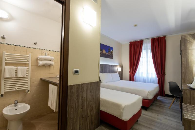 Triple Room image 2