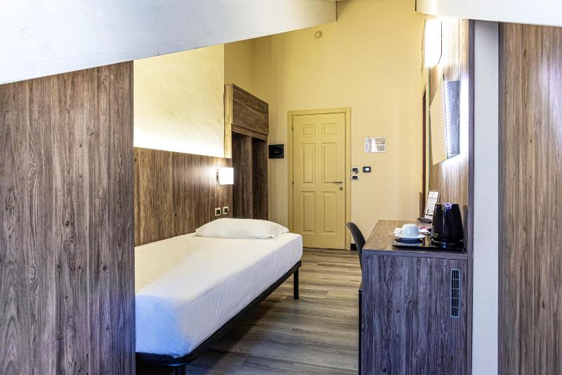 Comfort Single Room image 2
