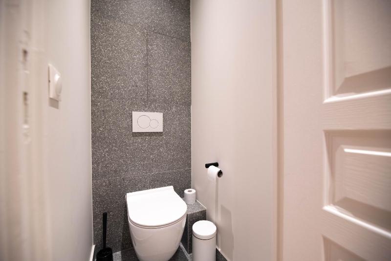 Deluxe Apartment image 2