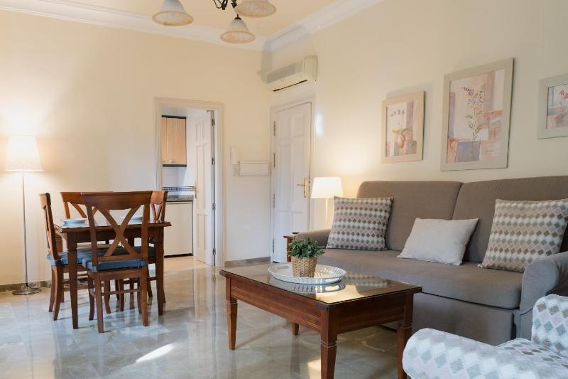 One-Bedroom Apartment image 4