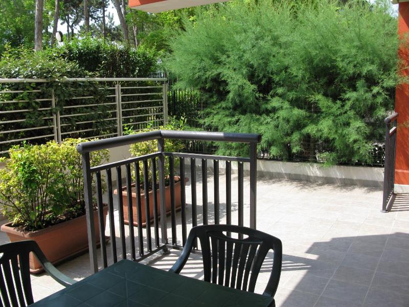 One-Bedroom Apartment with Pool View - Disability Access  image 4